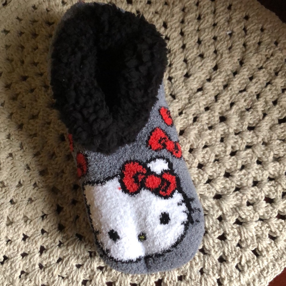 Hello Kitty Slipper Socks - Picture 5 of 5